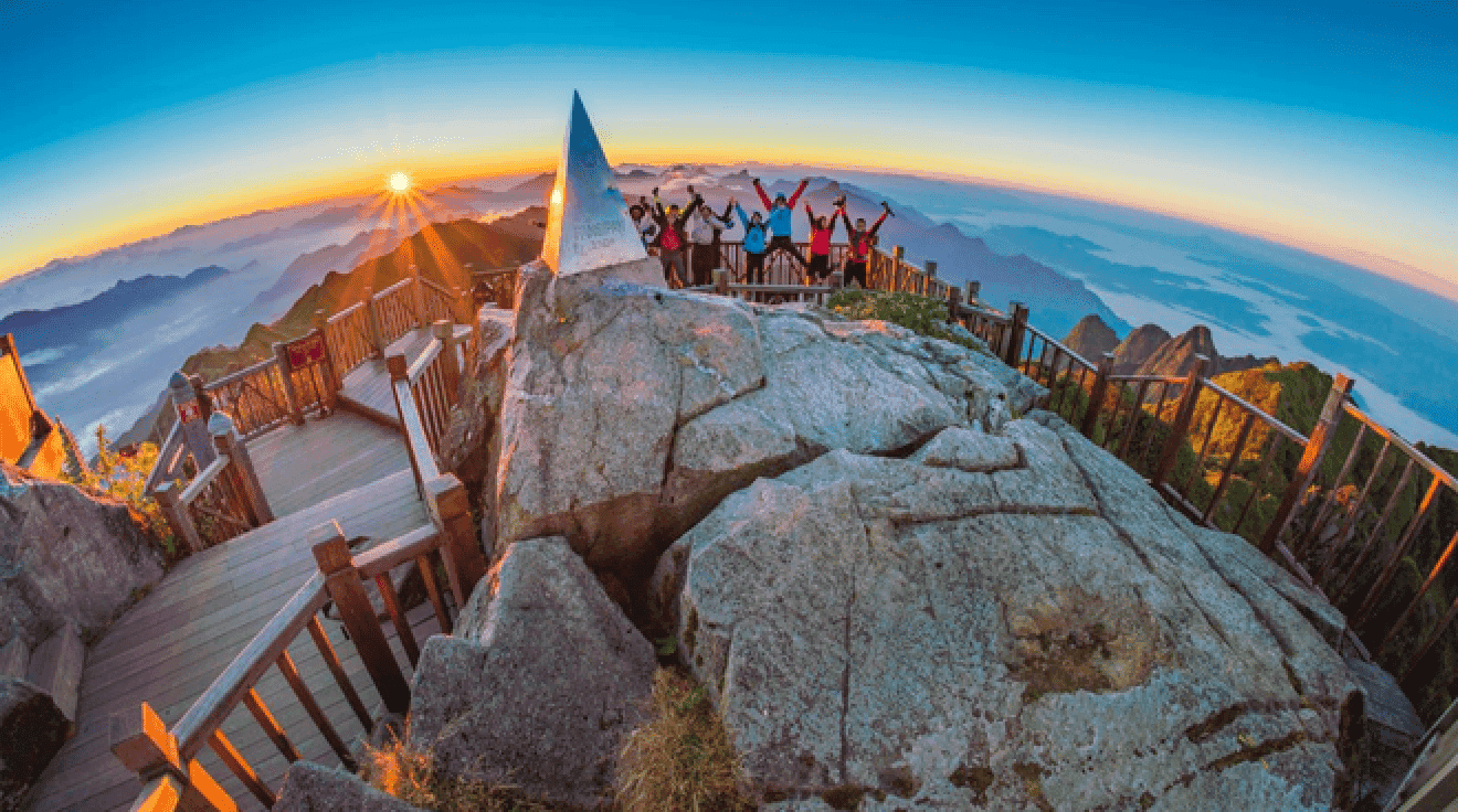 2 Days Climbing Indochina’s Peak: The Fansipan Trek