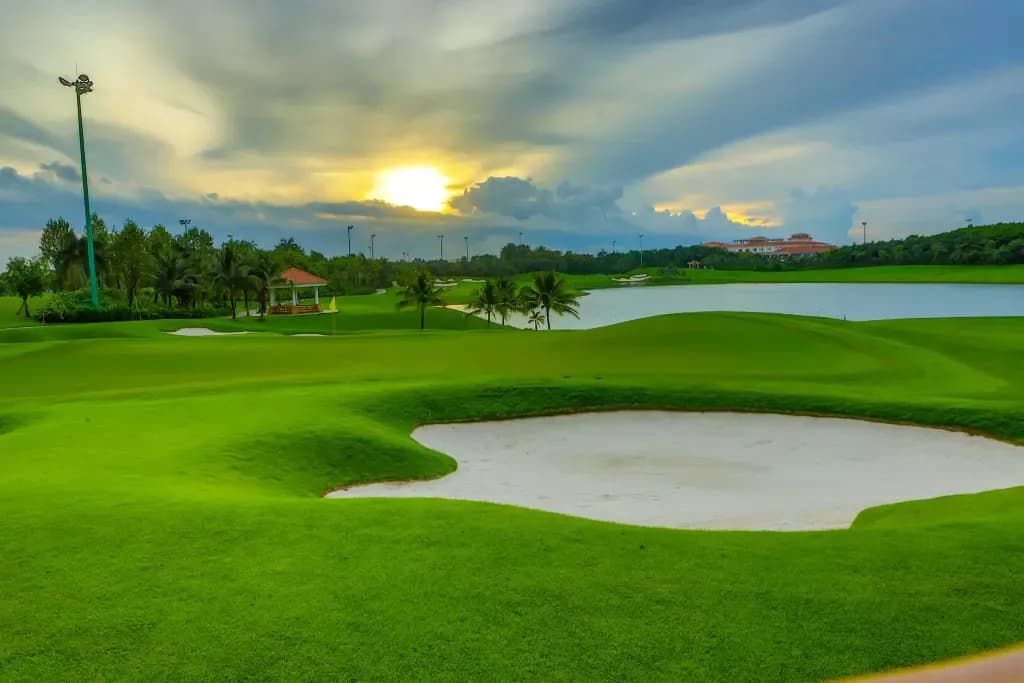 7 Days Golf & Heritage Adventure in Southern Vietnam