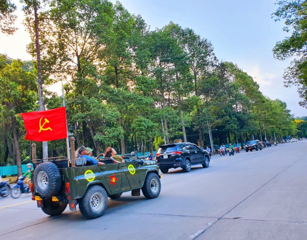 Hanoi Highlights by Vintage Jeep: Food, Culture & Sightseeing Adventure